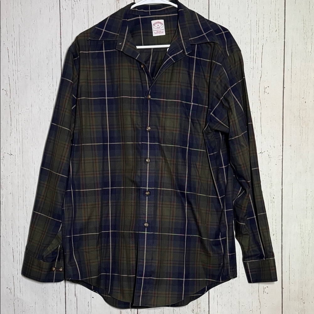 Brooks Brothers 346 Medium Button Down Shirt Green Plaid Non Iron Supima Cotton - Picture 1 of 2